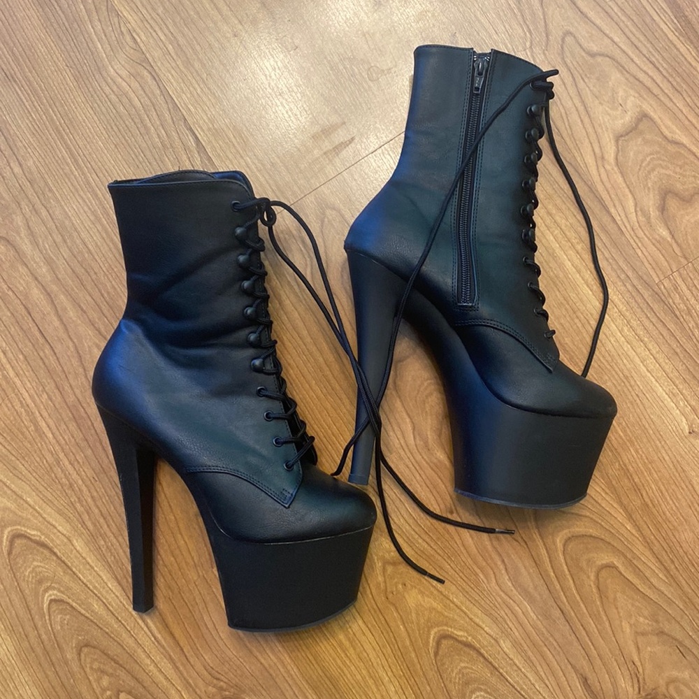 PLEASER | 7” Stiletto heel ankle boot